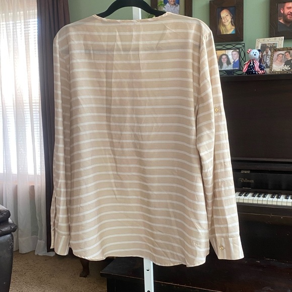 🟢5/$25  Calvin Klein top - Picture 7 of 12